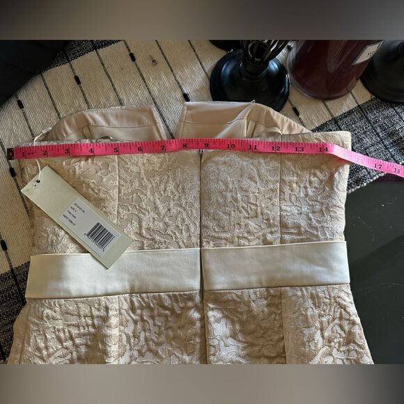 HALSTON HERITAGE Vintage CLASSIC. Such a classy dress . Size small - Picture 6 of 16